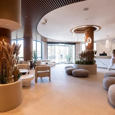 マリーナ ポート 4*