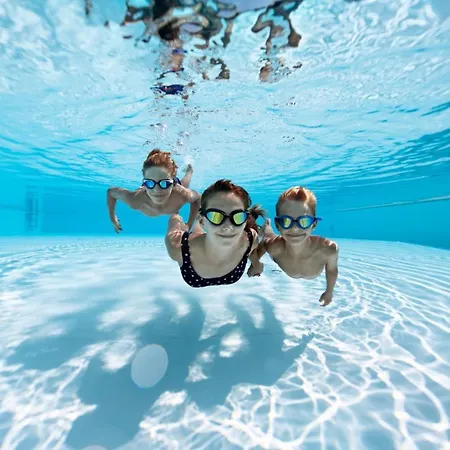 Hotel Marina Port 4*