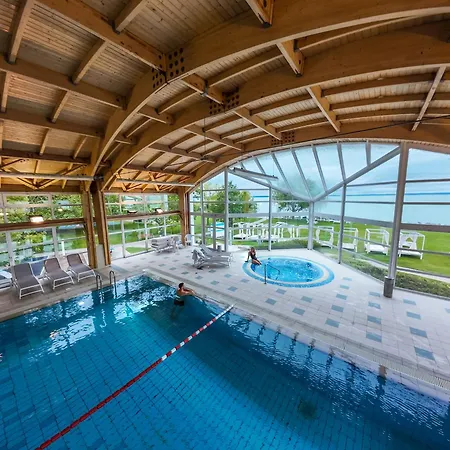 マリーナ ポート ホテル