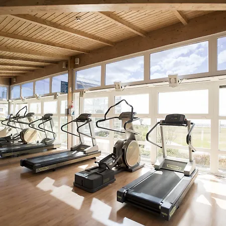 マリーナ ポート 4* バラトンケネシェ