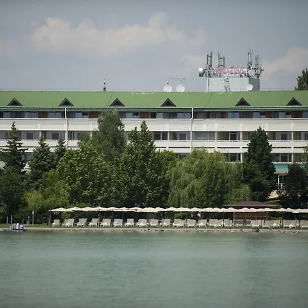 Ξενοδοχείο Marina Port Balatonkenese