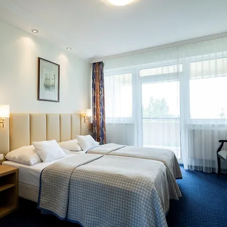 Hotel Marina Port 4*