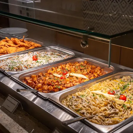 码头酒店 巴拉腾肯尼斯