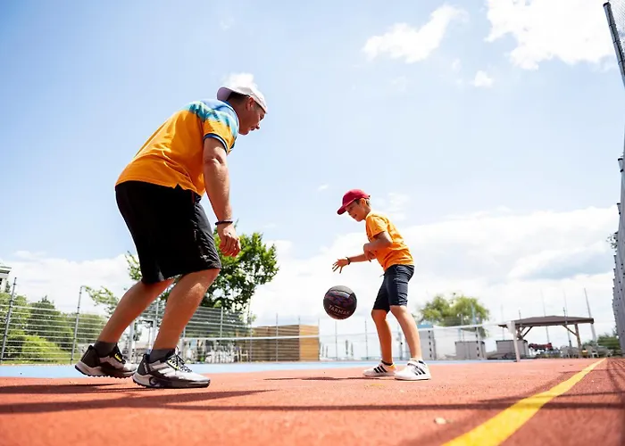 فندق Marina Port