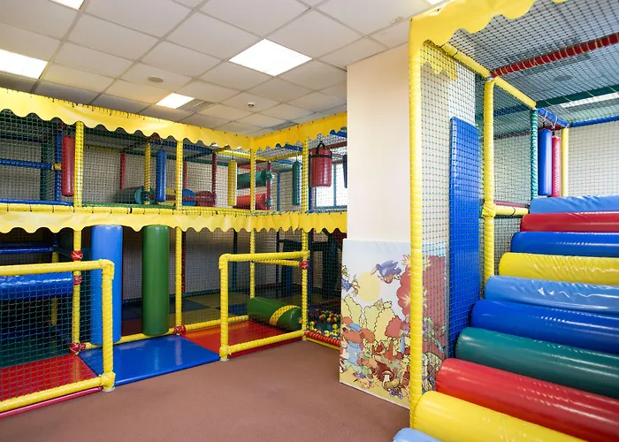 Hotel Marina Port 4*