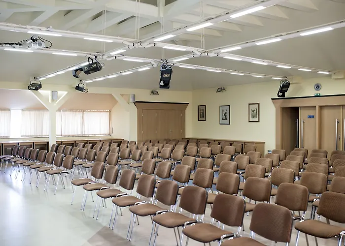 Hotel Marina Port 4*