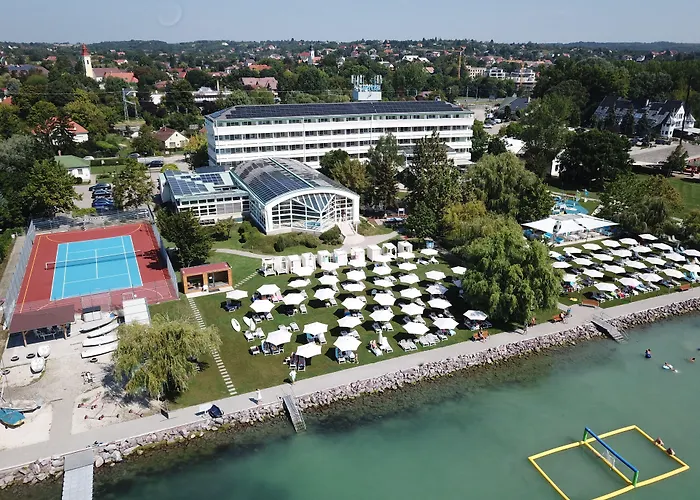 Hotel Marina Port Balatonkenese