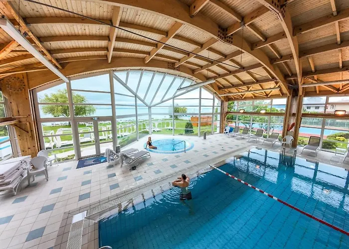 Marina Port Hotel Balatonkenese